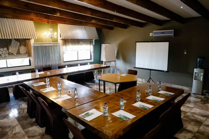 Big5ConferenceRoom (1) Big5ConferenceRoom (1)